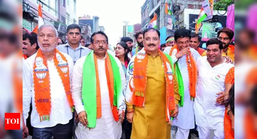 Delhi BJP Tiranga Yatra Campaign for Independence Day | Delhi News - Times of India